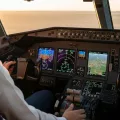 Fattori umani ed ergonomia in cabina di pilotaggio: principi, rischi e buone pratiche