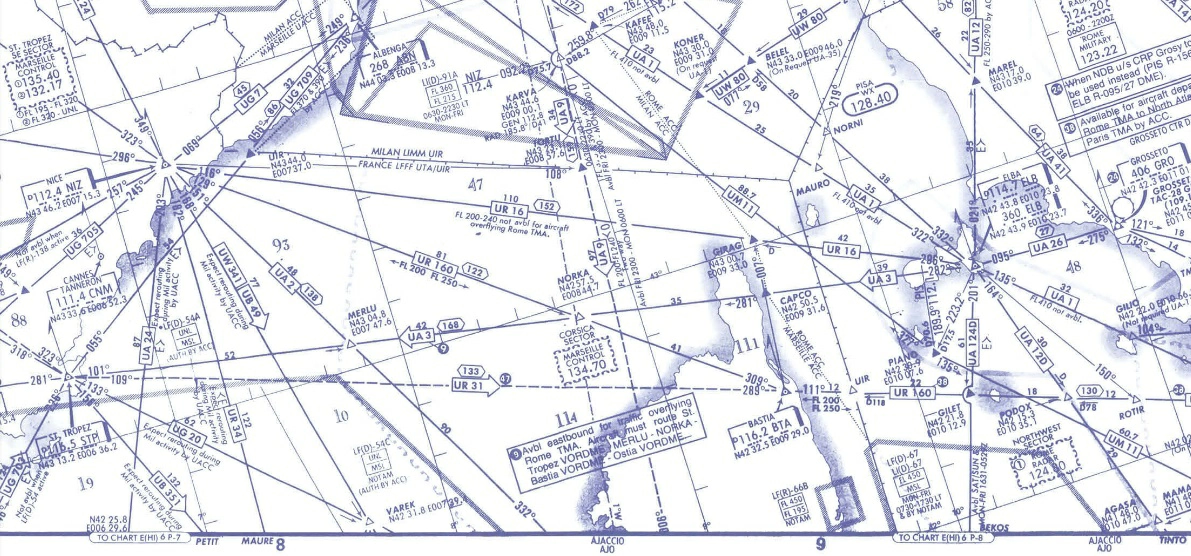 Préparation et suivi du vol - L’altitude minimum en route sur la voie aérienne UR160 de NICE NIZ 112.4 (43°46’N 007°15’E) à BASTIA BTA 116.2 (42°32’N 009°29’E) est le: