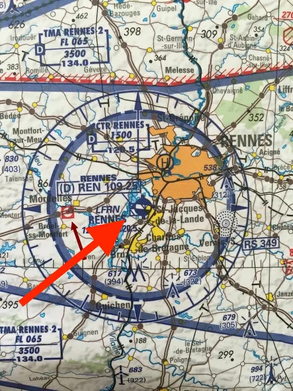 Navigation - La balise de radionavigation présentée en annexe est: