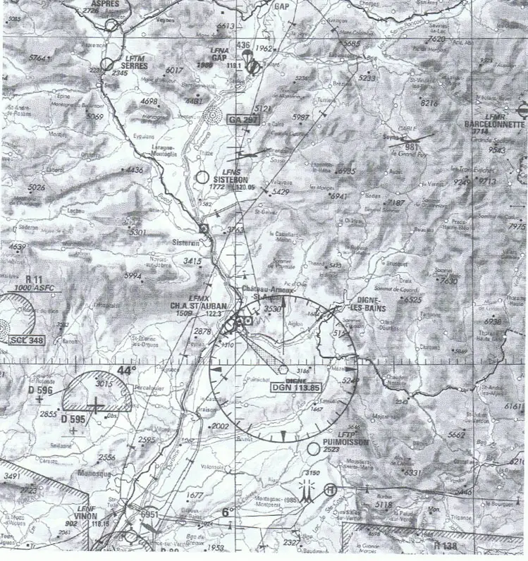 Navigation - (Pour cette question, utilisez l'annexe 061-4780). 
Vous naviguez entre l'aérodrome de GAP et le VOR de Digne. Le QNH est égal à 1013 hPa. En appliquant une marge de 500 ft par rapport au point culminant dans un couloir de 10 NM centré sur l'axe de la route, le premier niveau de vol utilisable est le: